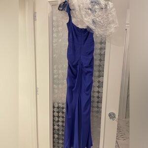 Nicole miller purple gown